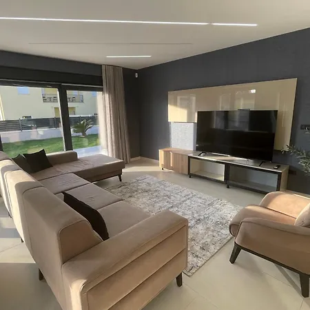 Istarska וילה פורץ